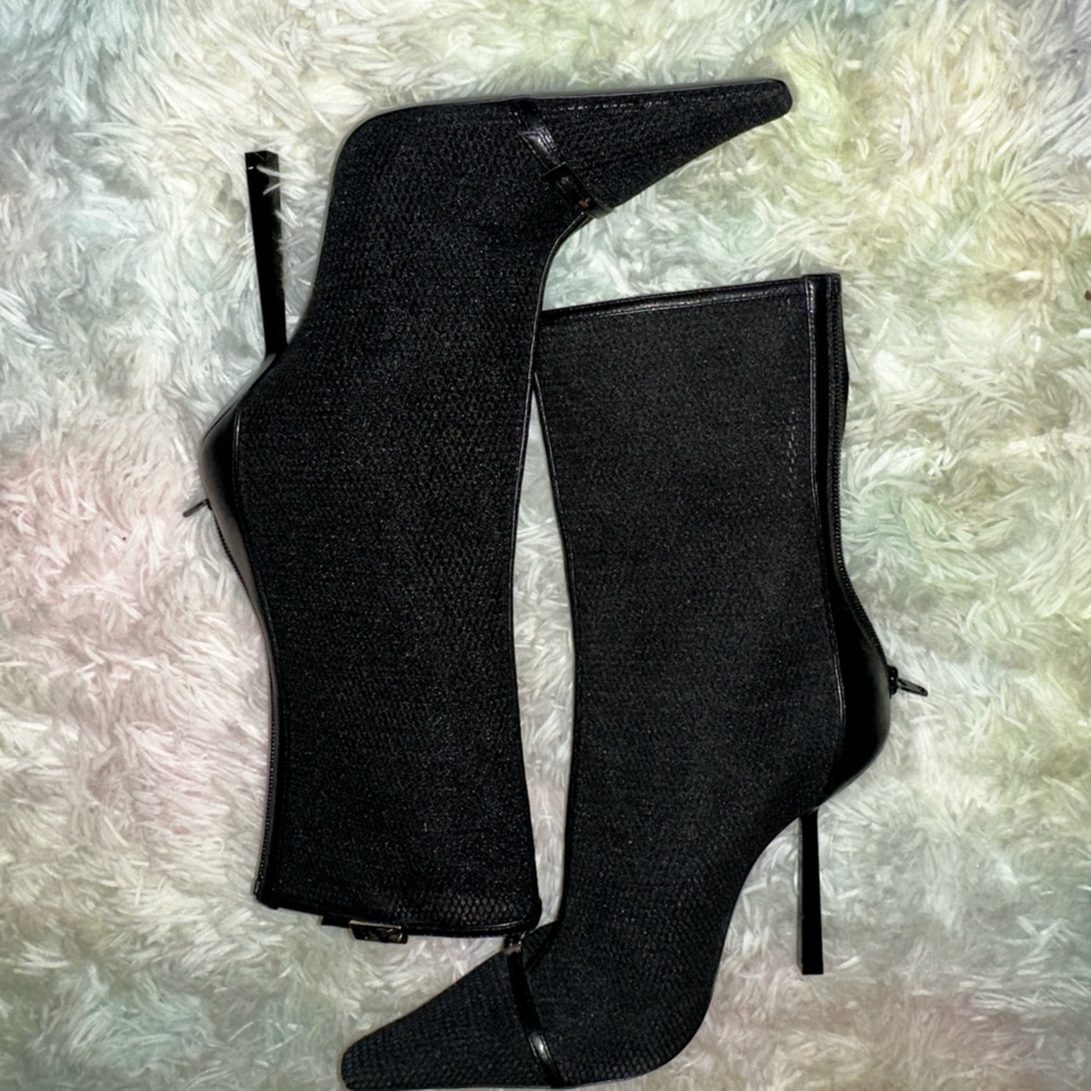 New SAINT LAURENT Aston Pointed Toe Sock Bootie In Black Size 38 - Picture 5 of 9